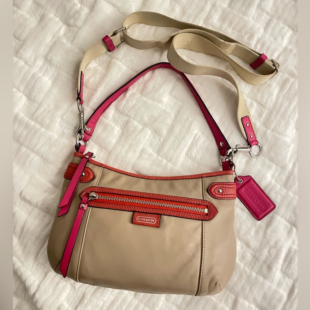 Coach 23951 Daisy Spectator Sand multicolor Pink Leather Crossbody Shoulder Bag